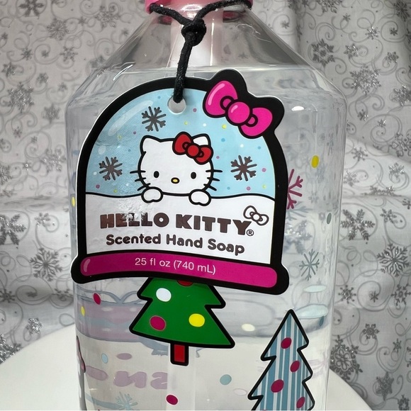 Sanrio Hello Kitty Christmas Scented Hand Soaps - Candy Cane Kisses &Snow Flurry - Picture 12 of 12